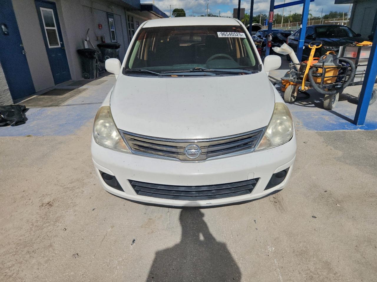 2011 NISSAN VERSA S photo 5