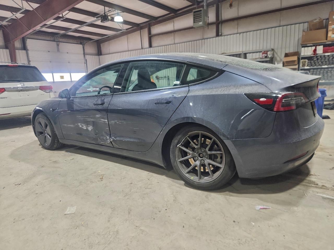 2021 TESLA MODEL 3 photo 2