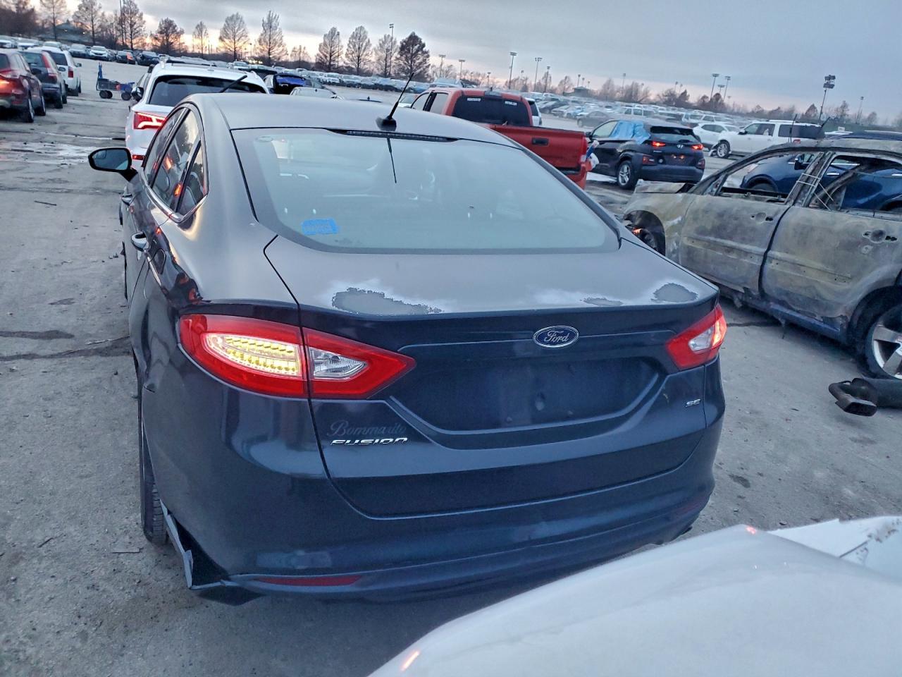 2014 FORD FUSION SE photo 11