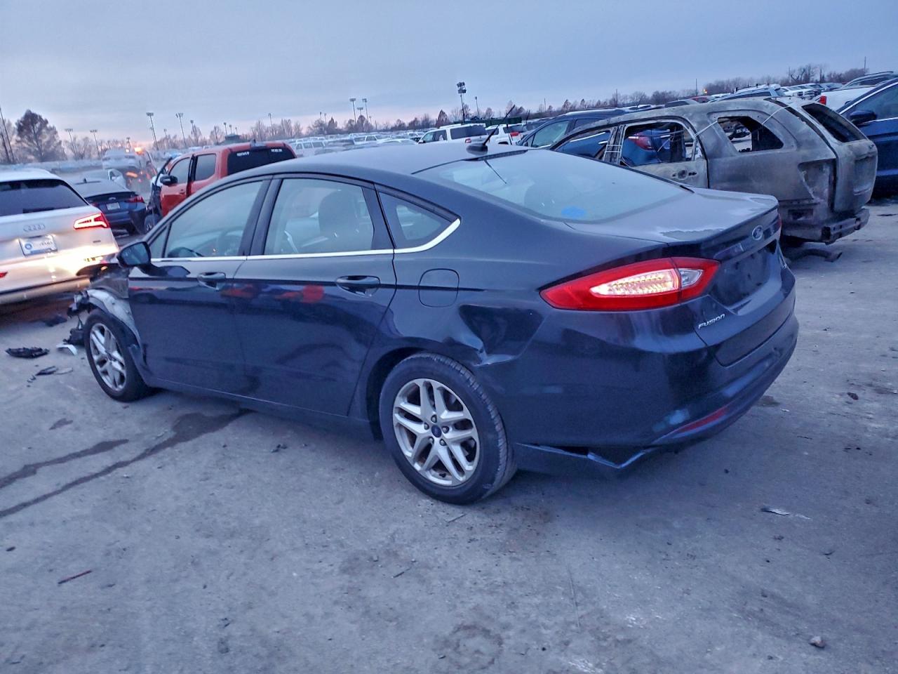 2014 FORD FUSION SE photo 3