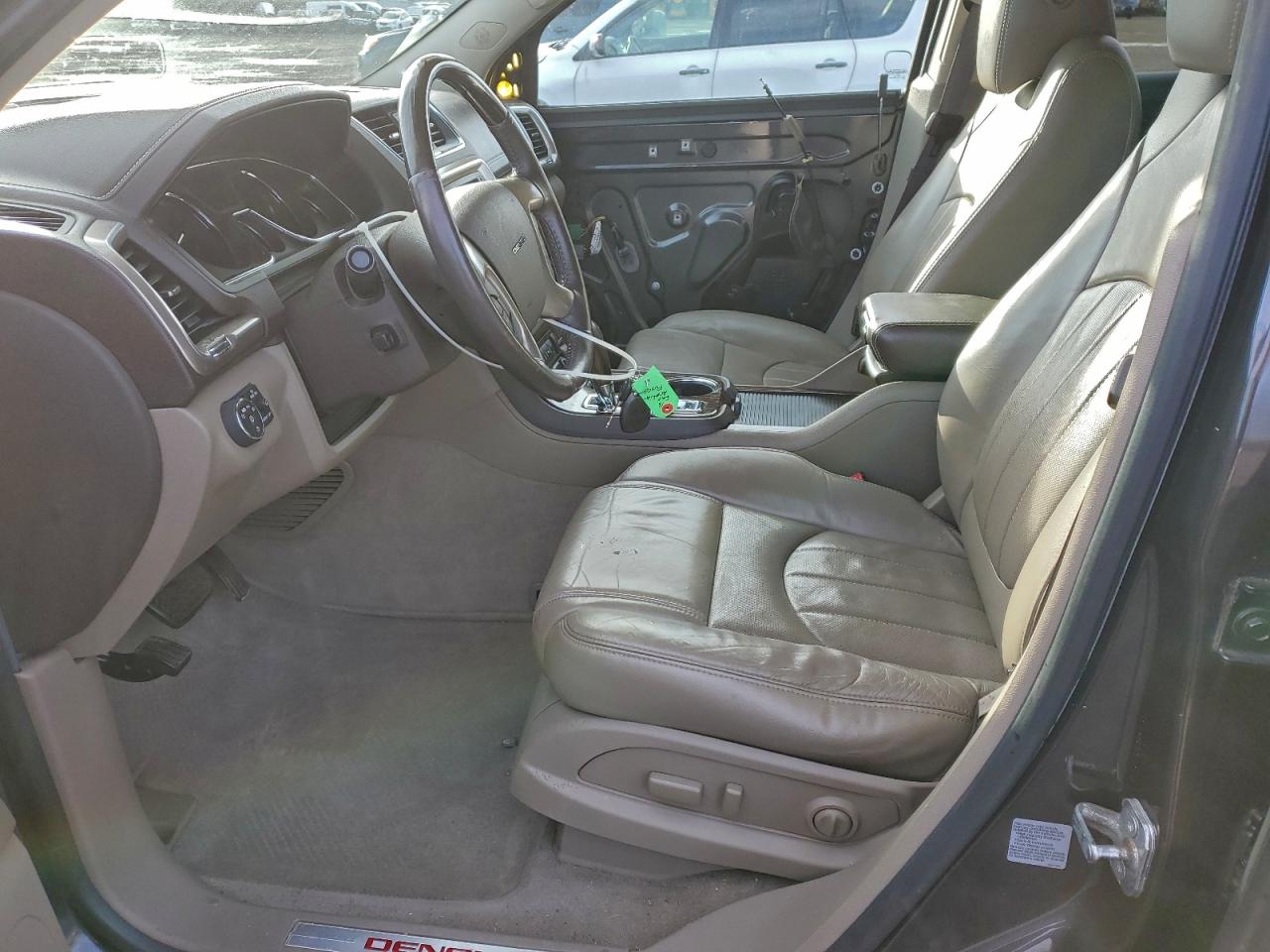 2016 GMC ACADIA DENALI photo 13