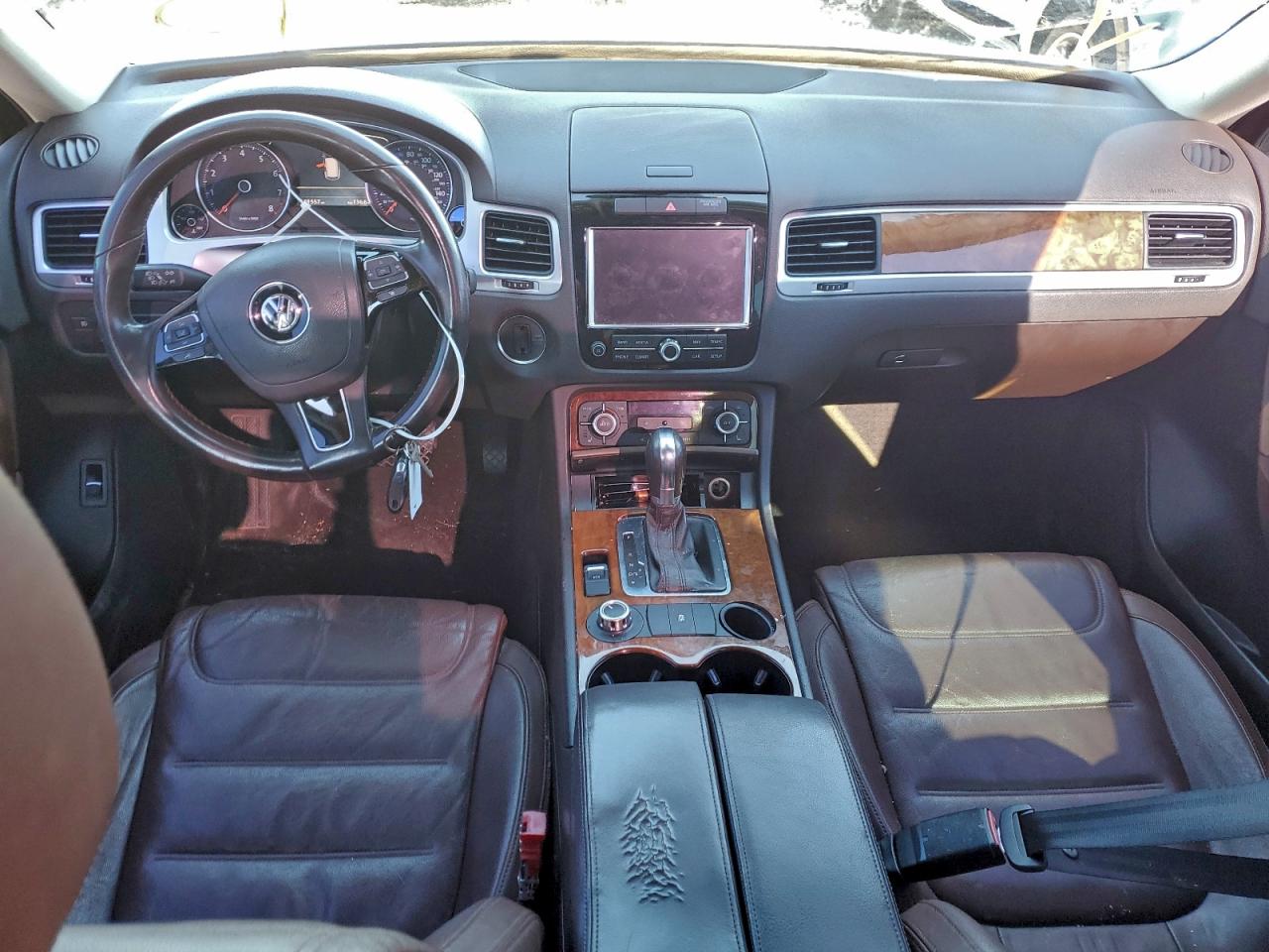 2013 VOLKSWAGEN TOUAREG V6 photo 8