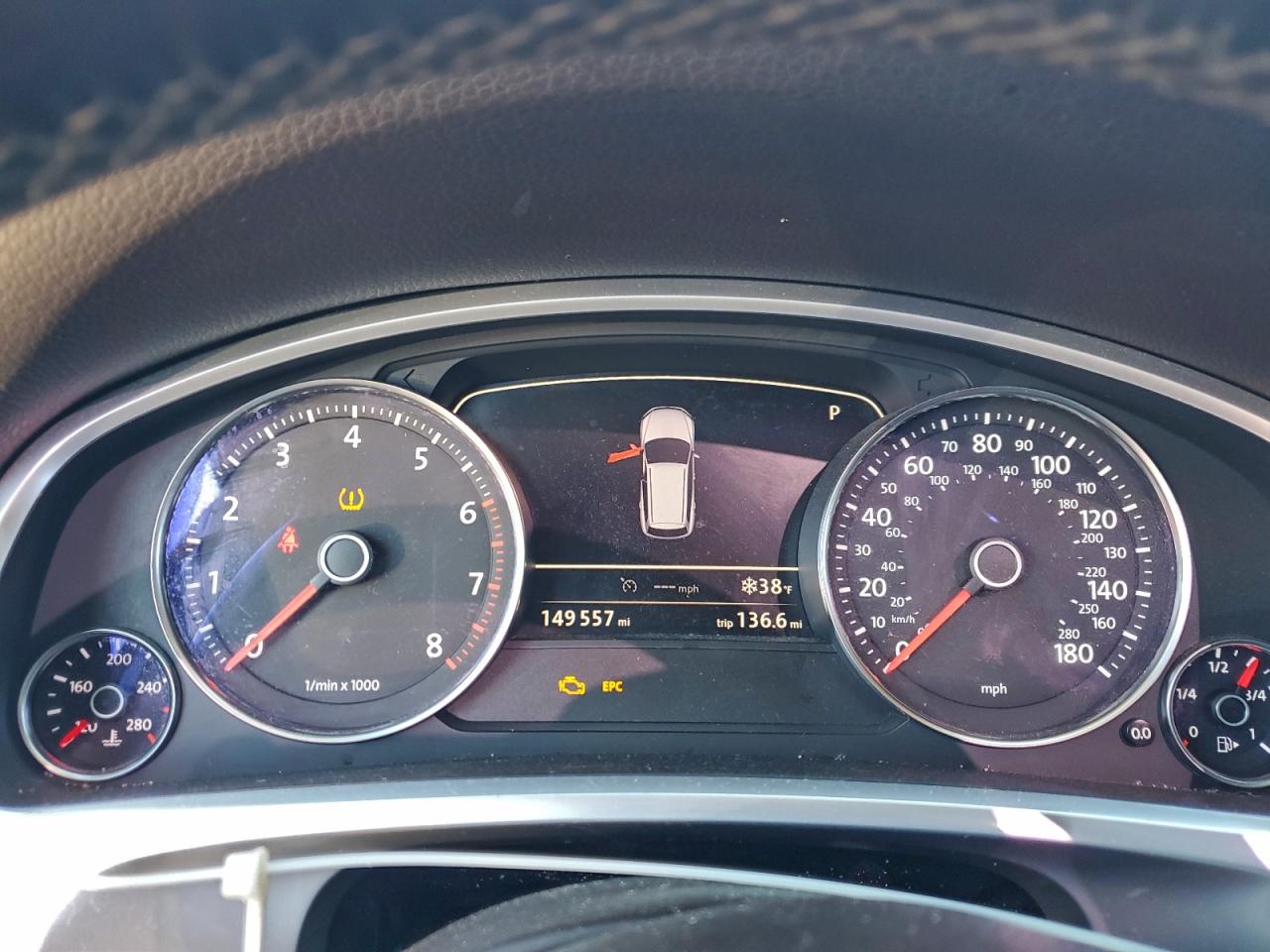 2013 VOLKSWAGEN TOUAREG V6 photo 9