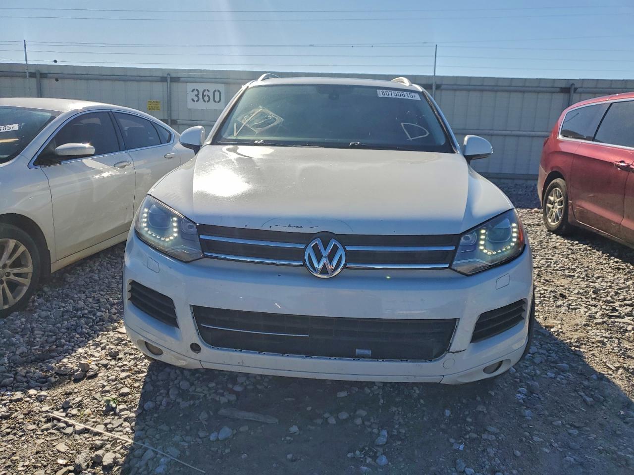 2013 VOLKSWAGEN TOUAREG V6 photo 5