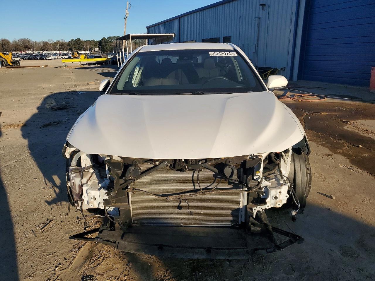 2018 TOYOTA CAMRY L photo 5