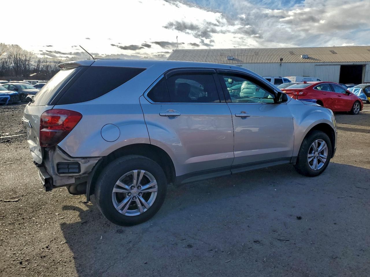 2016 CHEVROLET EQUINOX LS photo 3