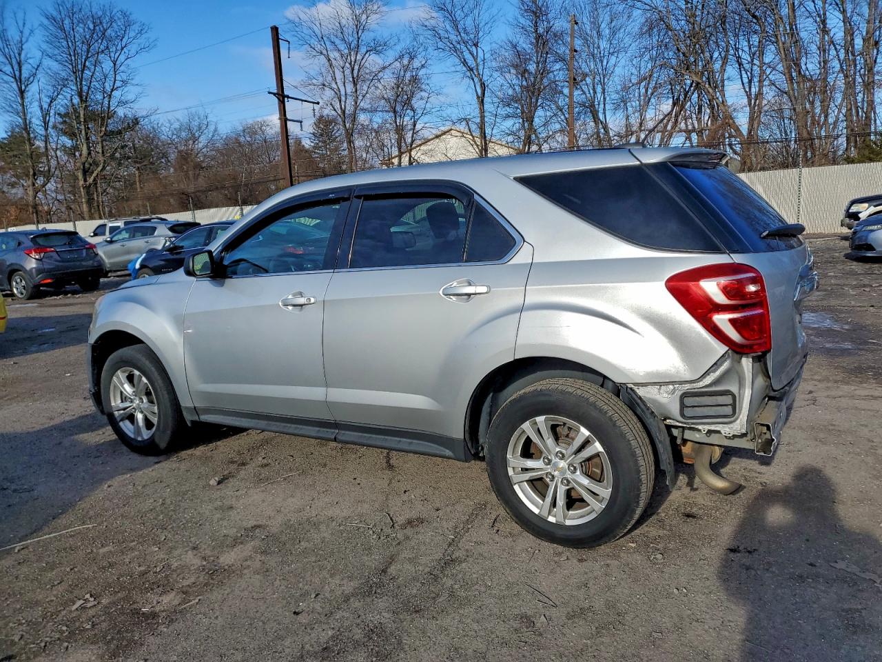 2016 CHEVROLET EQUINOX LS photo 2