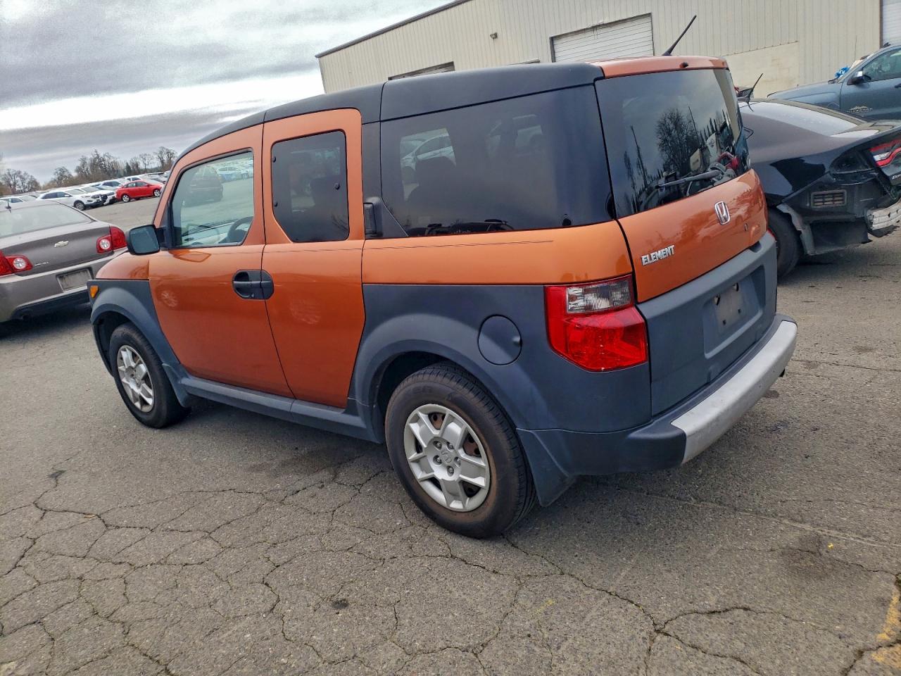 2007 HONDA ELEMENT LX photo 2