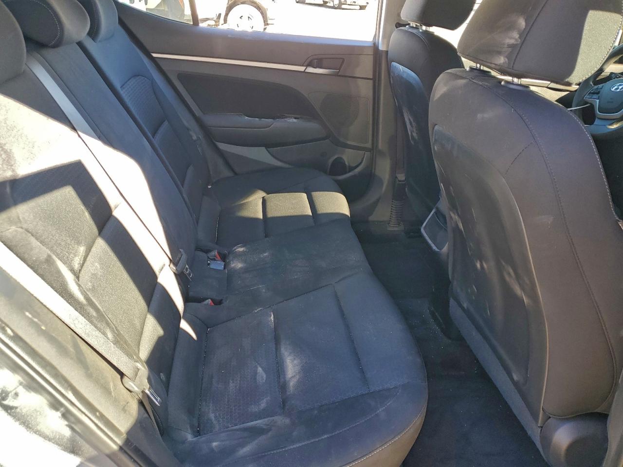 2018 HYUNDAI ELANTRA SEL photo 10