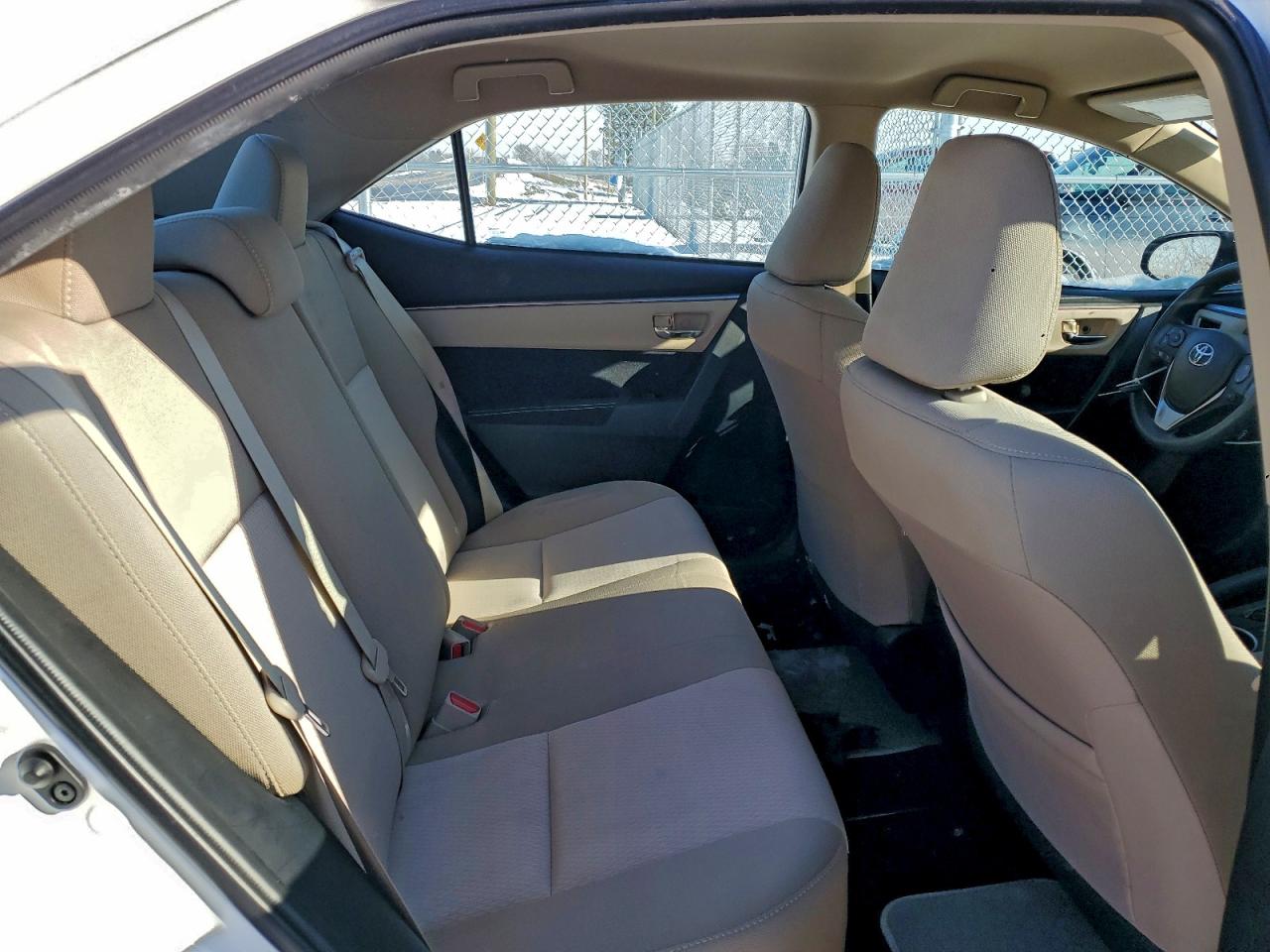 2014 TOYOTA COROLLA L photo 10