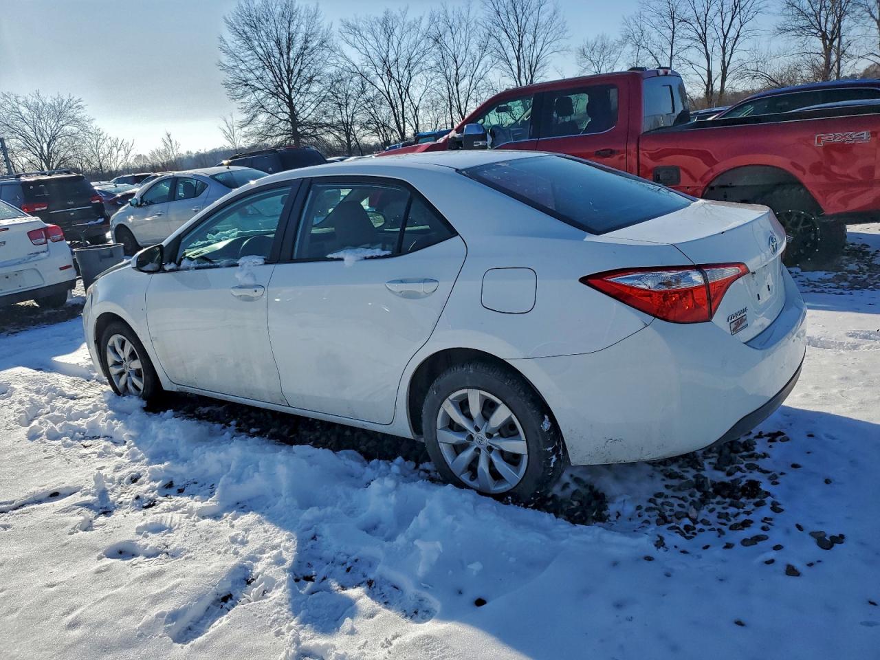 2014 TOYOTA COROLLA L photo 2