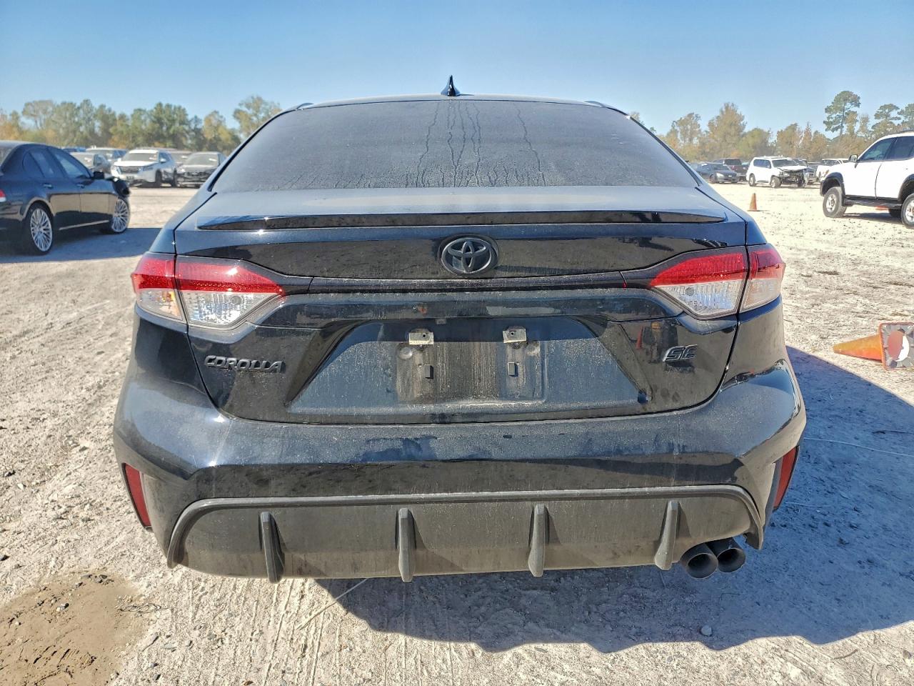 2023 TOYOTA COROLLA SE photo 6
