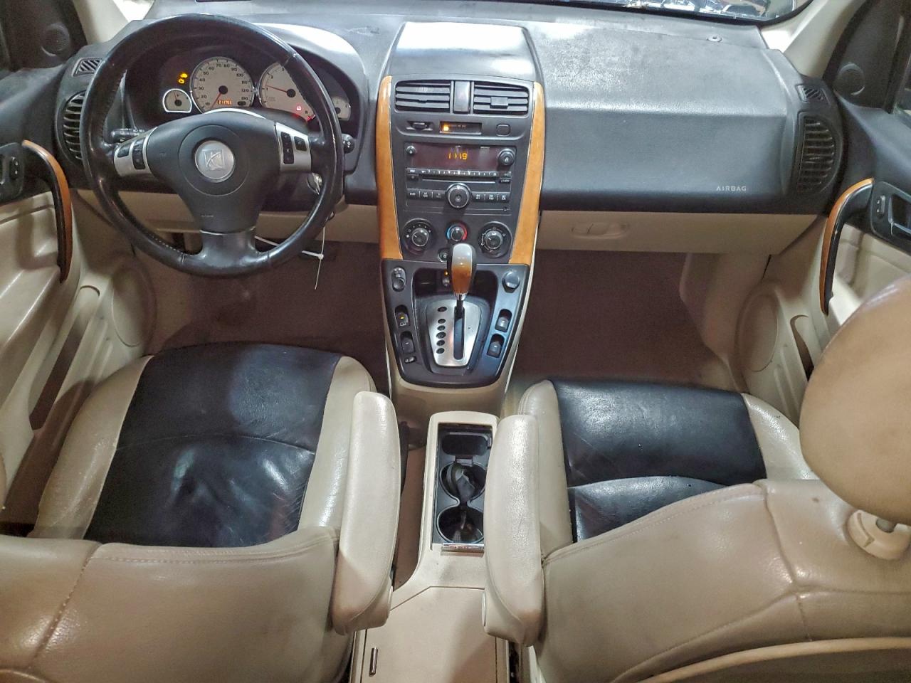 2006 SATURN VUE photo 8