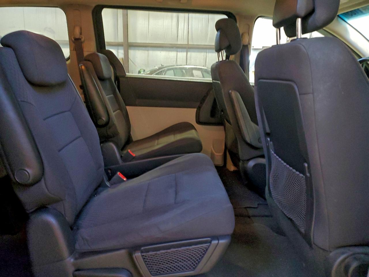 2010 DODGE GRAND CARAVAN SE photo 11