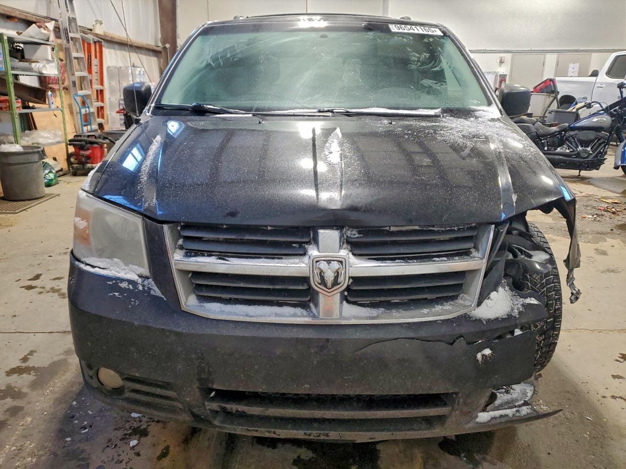 2010 DODGE GRAND CARAVAN SE photo 5