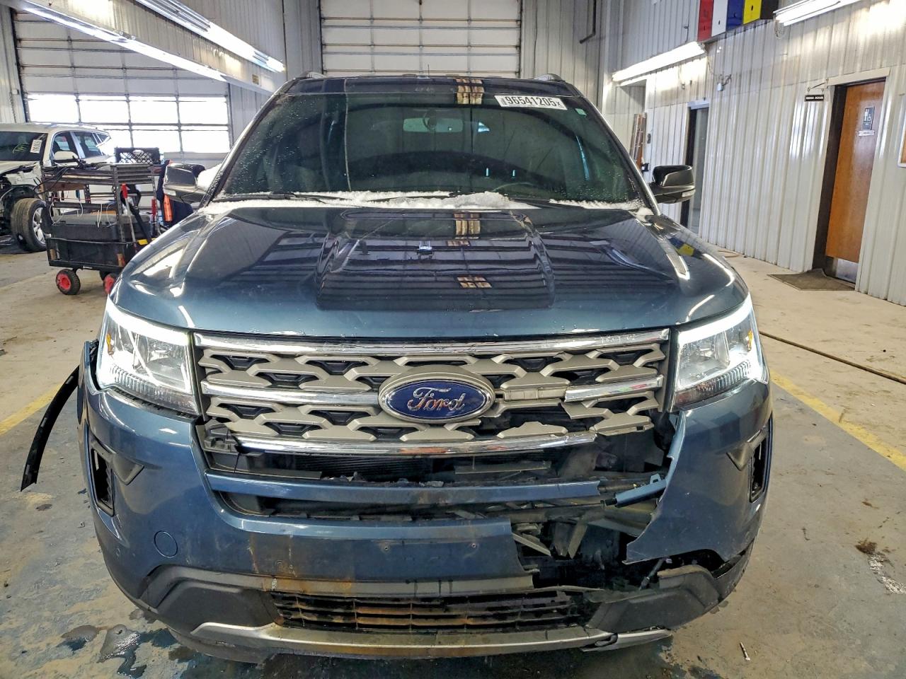 2018 FORD EXPLORER XLT photo 5