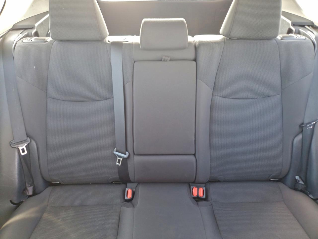 2021 TOYOTA RAV4 LE photo 10