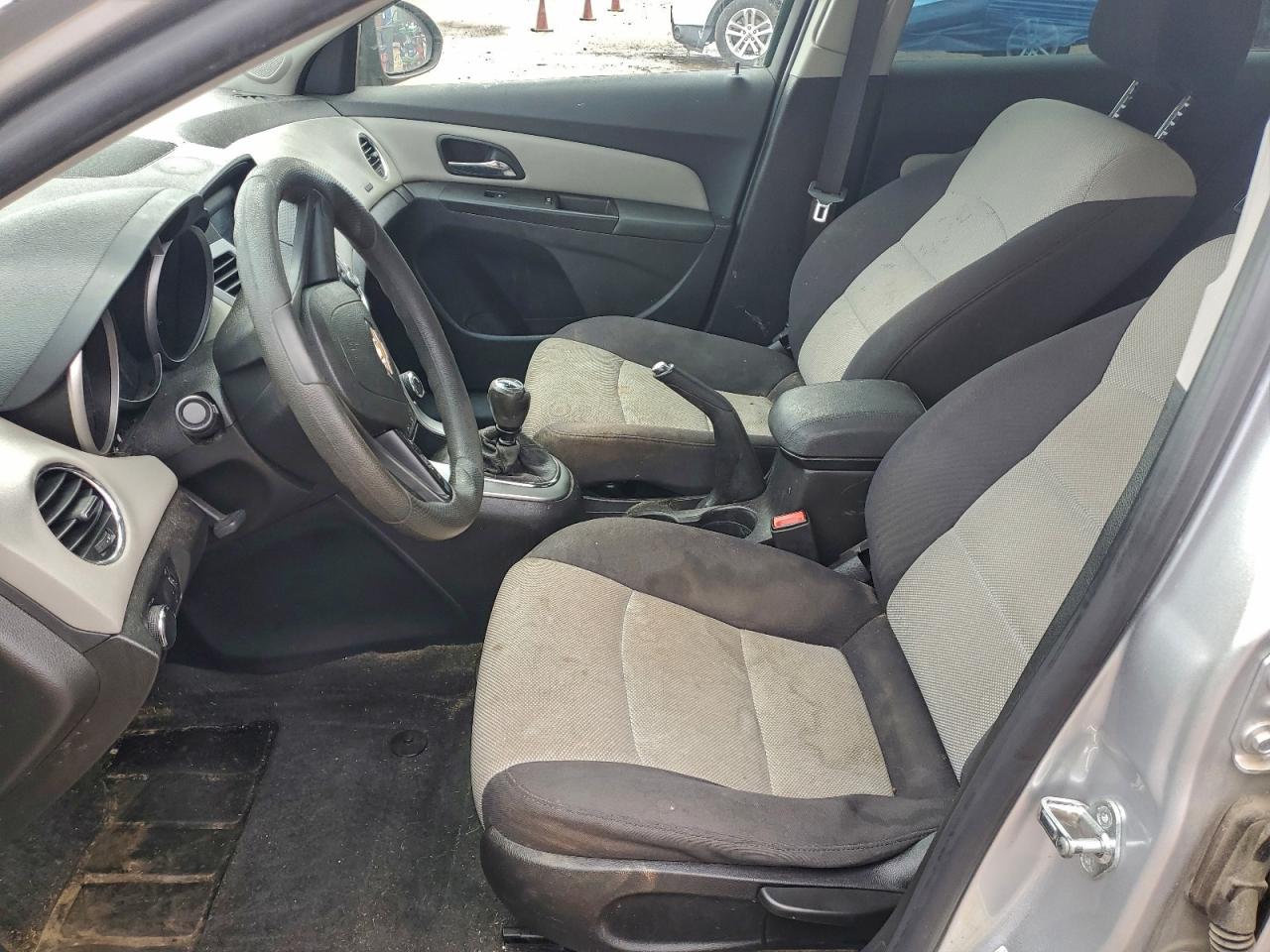 2015 CHEVROLET CRUZE L photo 7