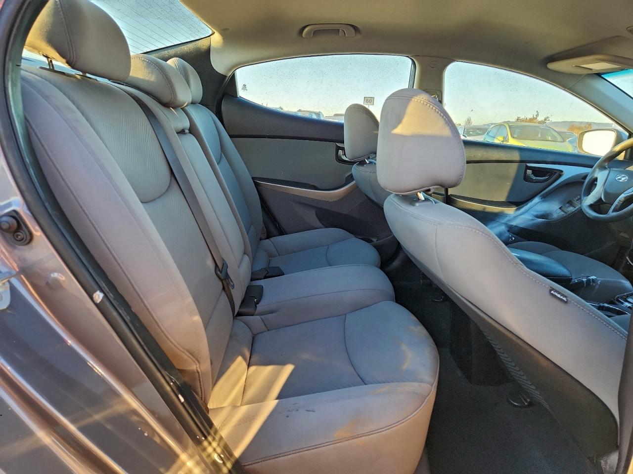 2013 HYUNDAI ELANTRA GLS photo 19