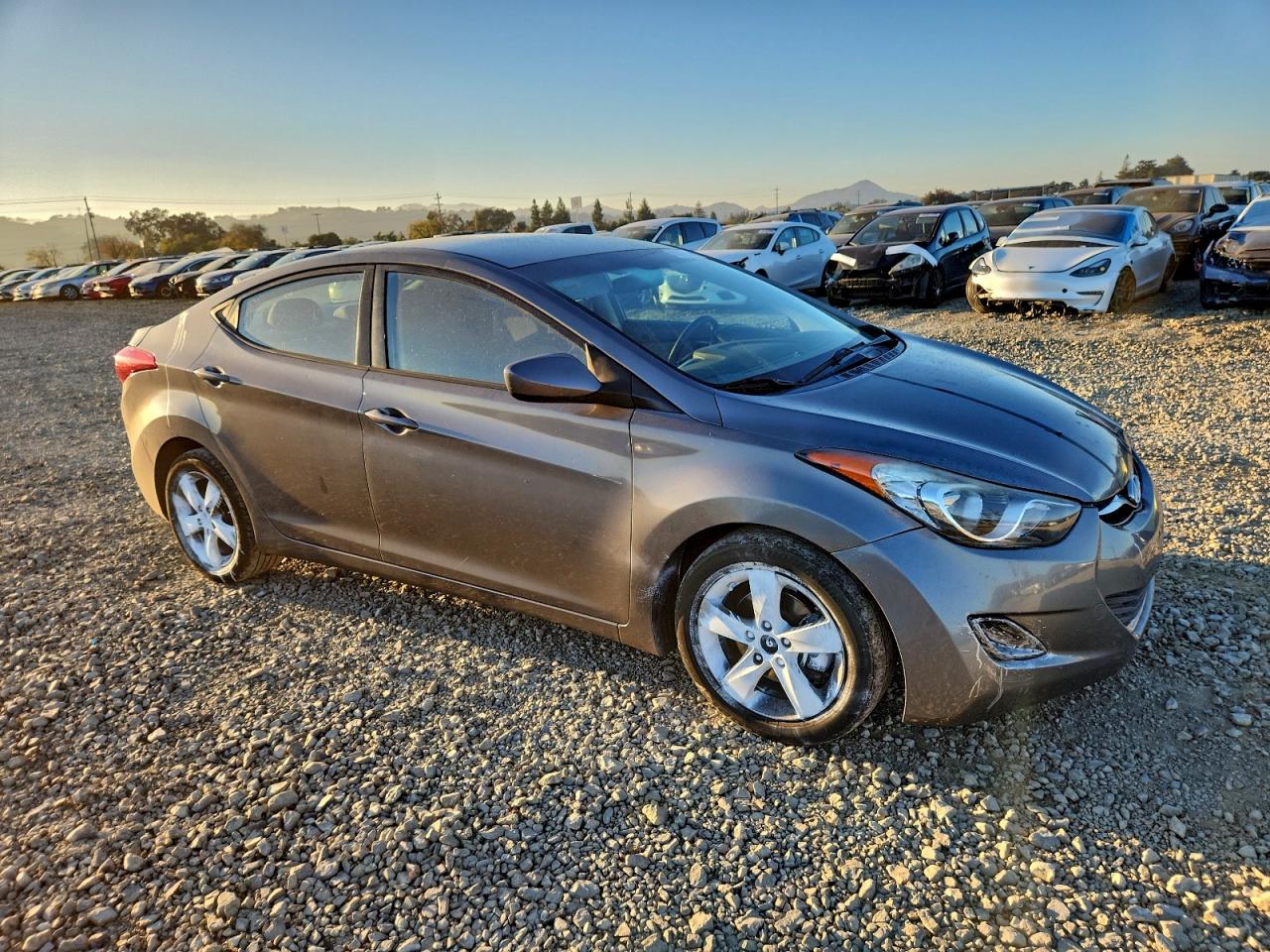2013 HYUNDAI ELANTRA GLS photo 7