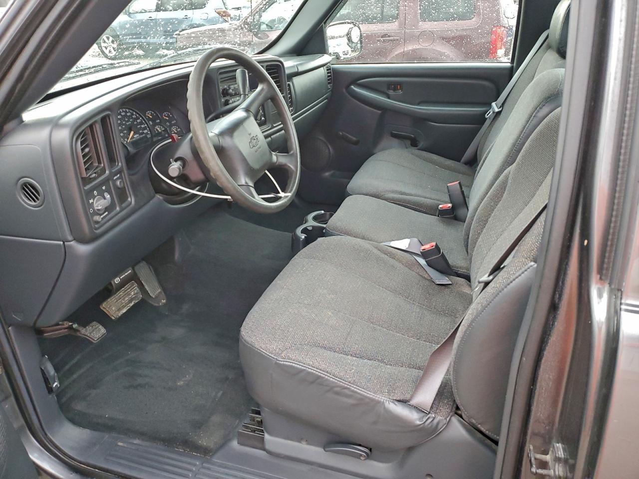 2002 CHEVROLET SILVERADO C1500 photo 13