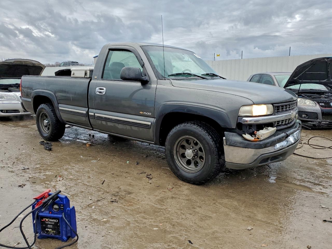 2002 CHEVROLET SILVERADO C1500 photo 7