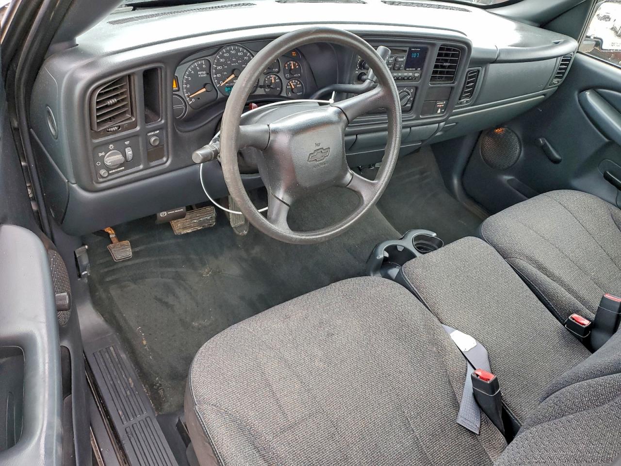 2002 CHEVROLET SILVERADO C1500 photo 15