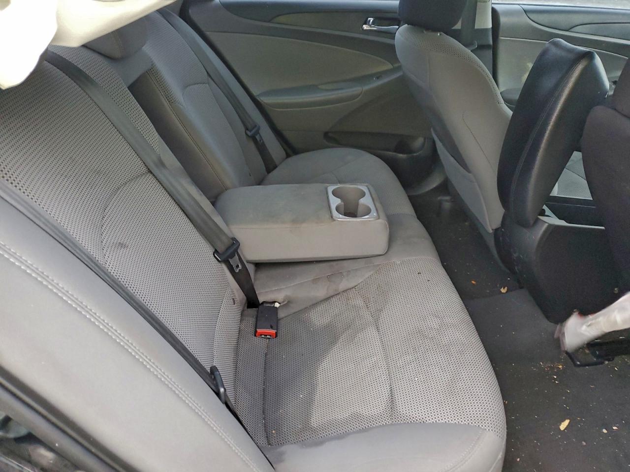 2013 HYUNDAI SONATA GLS photo 10