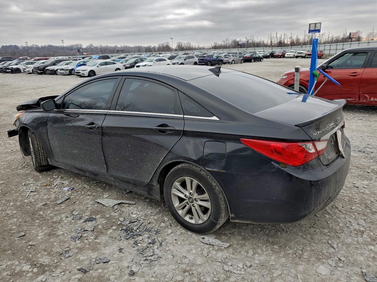 2013 HYUNDAI SONATA GLS photo 2
