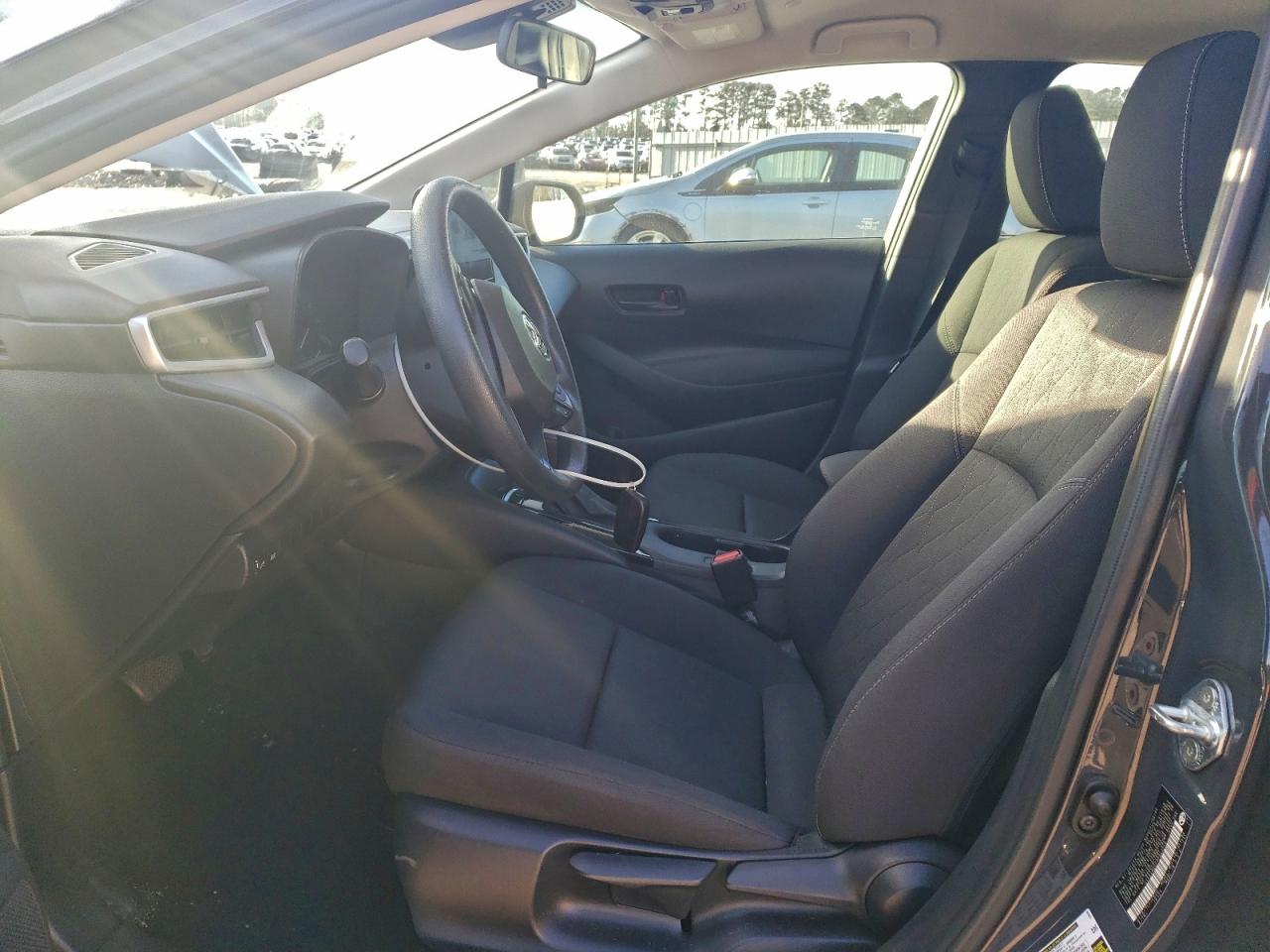 2023 TOYOTA COROLLA LE photo 13