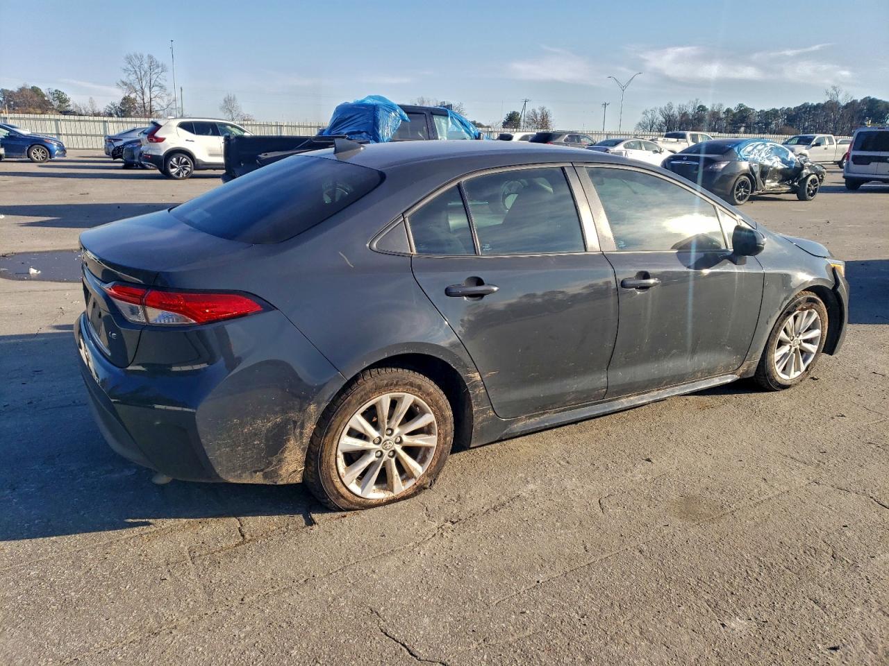 2023 TOYOTA COROLLA LE photo 5