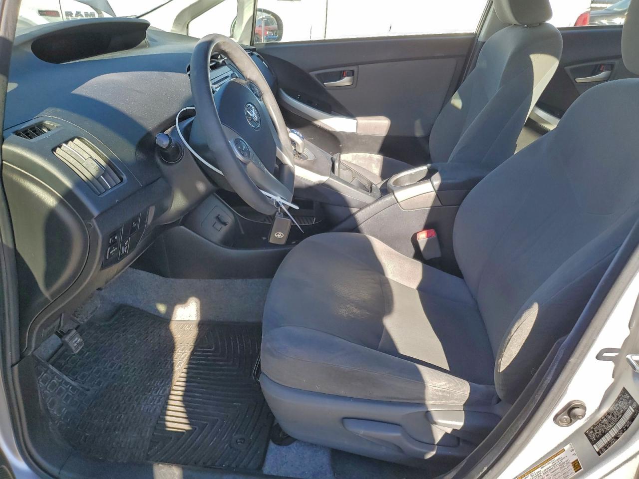 2012 TOYOTA PRIUS photo 13