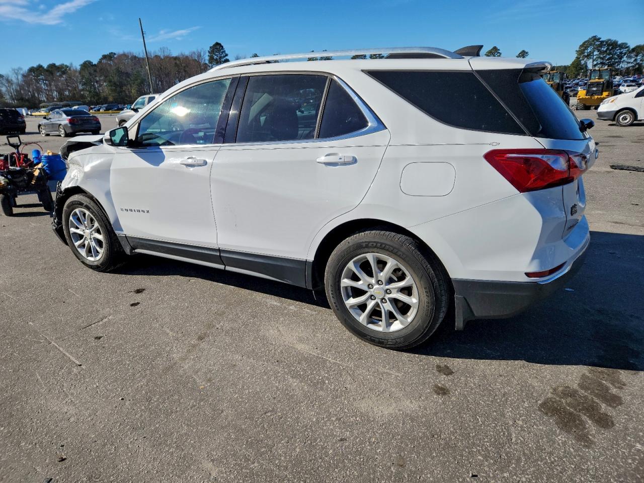 2018 CHEVROLET EQUINOX LT photo 2
