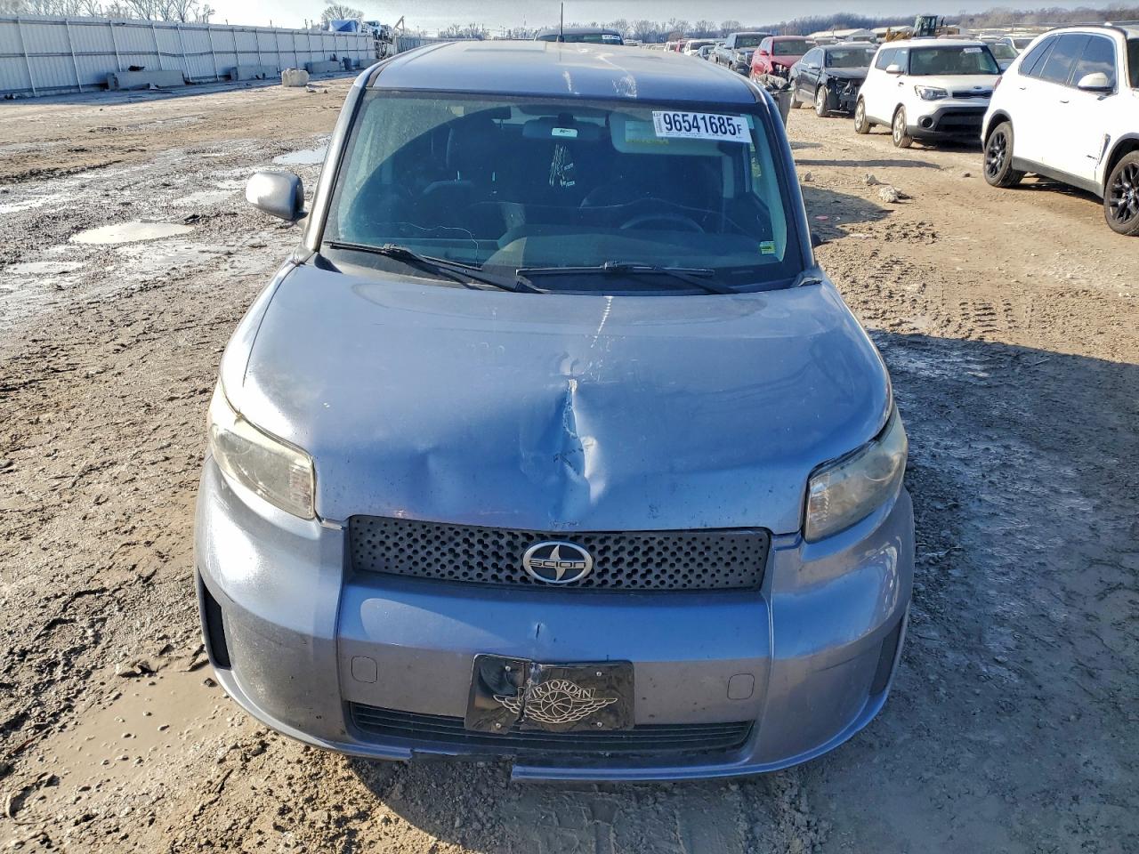 2009 TOYOTA SCION XB photo 9