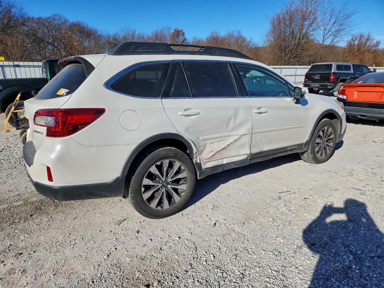 2015 SUBARU OUTBACK 2.5I LIMITED photo 3
