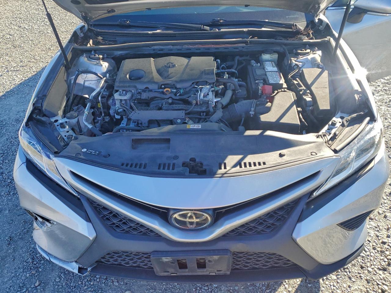 2018 TOYOTA CAMRY L photo 11