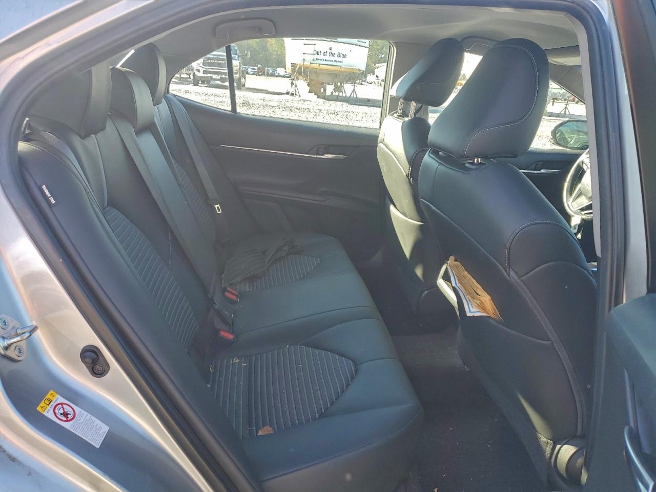 2018 TOYOTA CAMRY L photo 10
