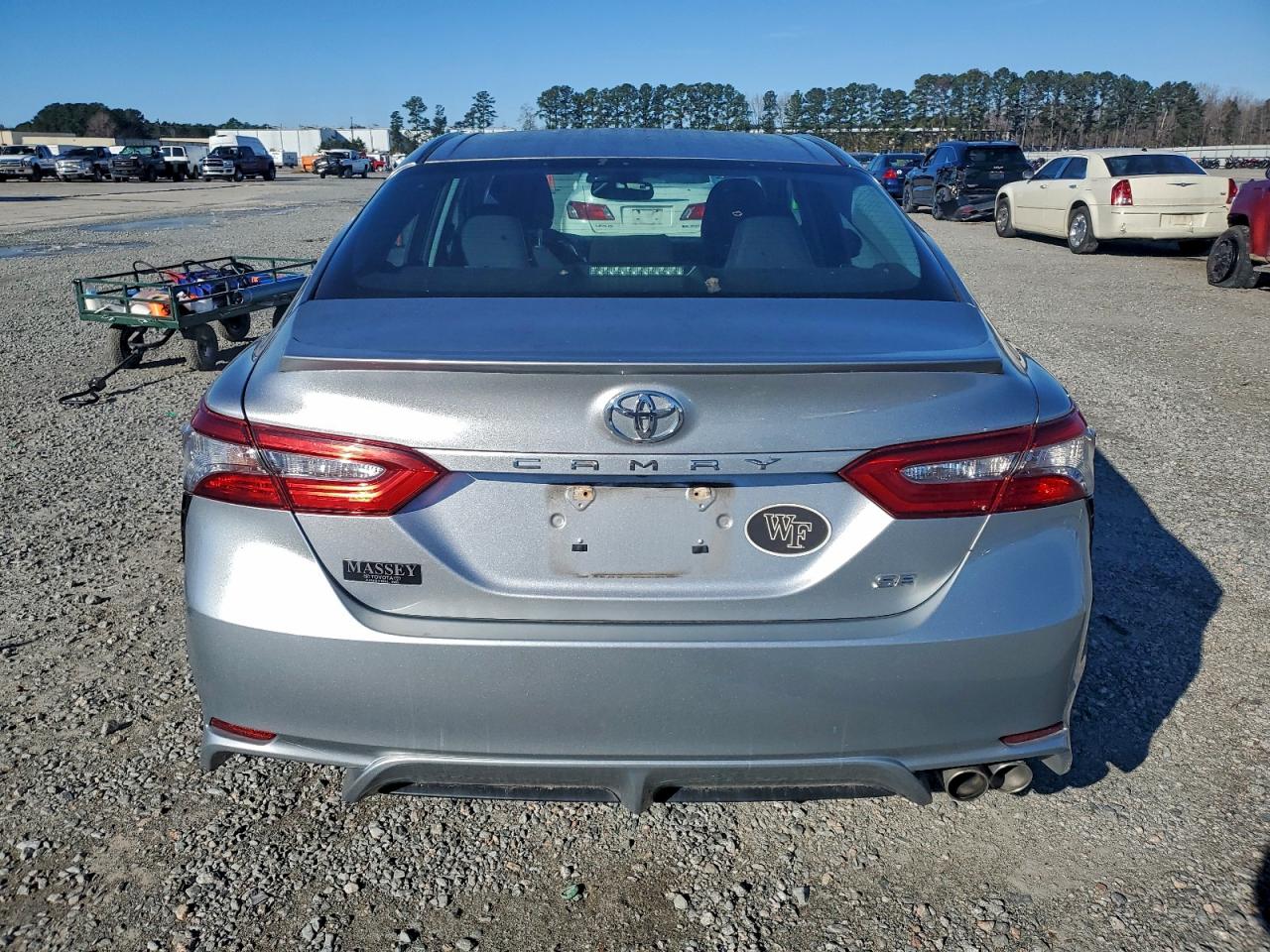 2018 TOYOTA CAMRY L photo 6