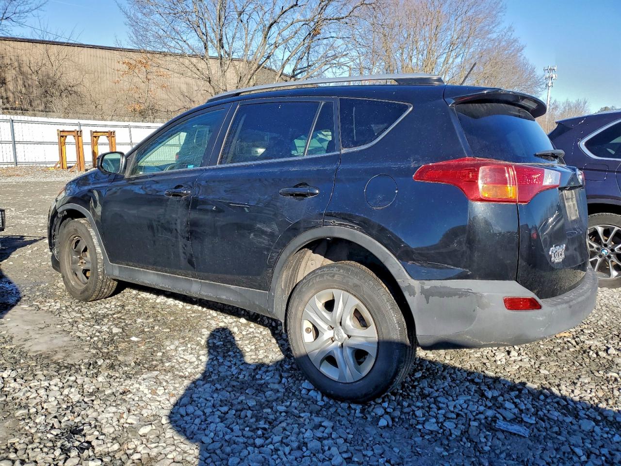 2015 TOYOTA RAV4 LE photo 2