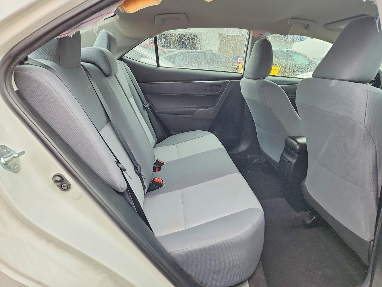 2016 TOYOTA COROLLA L photo 10