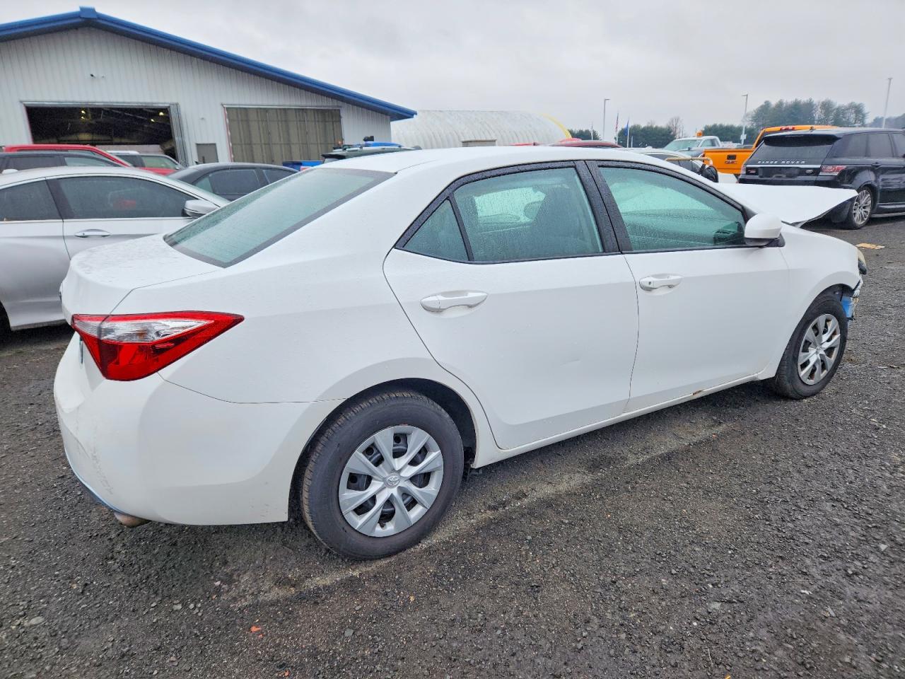 2016 TOYOTA COROLLA L photo 3