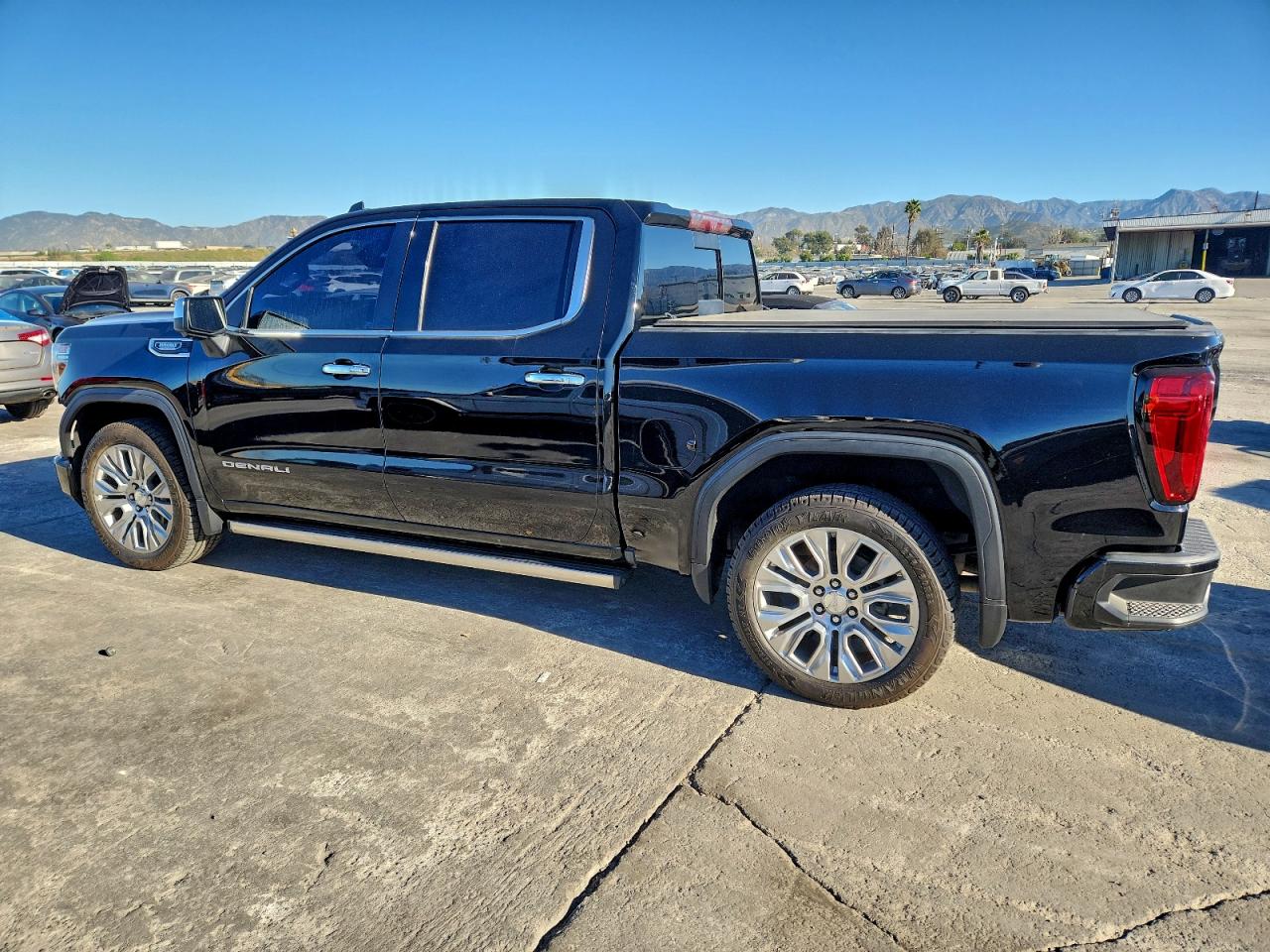 2021 GMC SIERRA C1500 DENALI photo 2