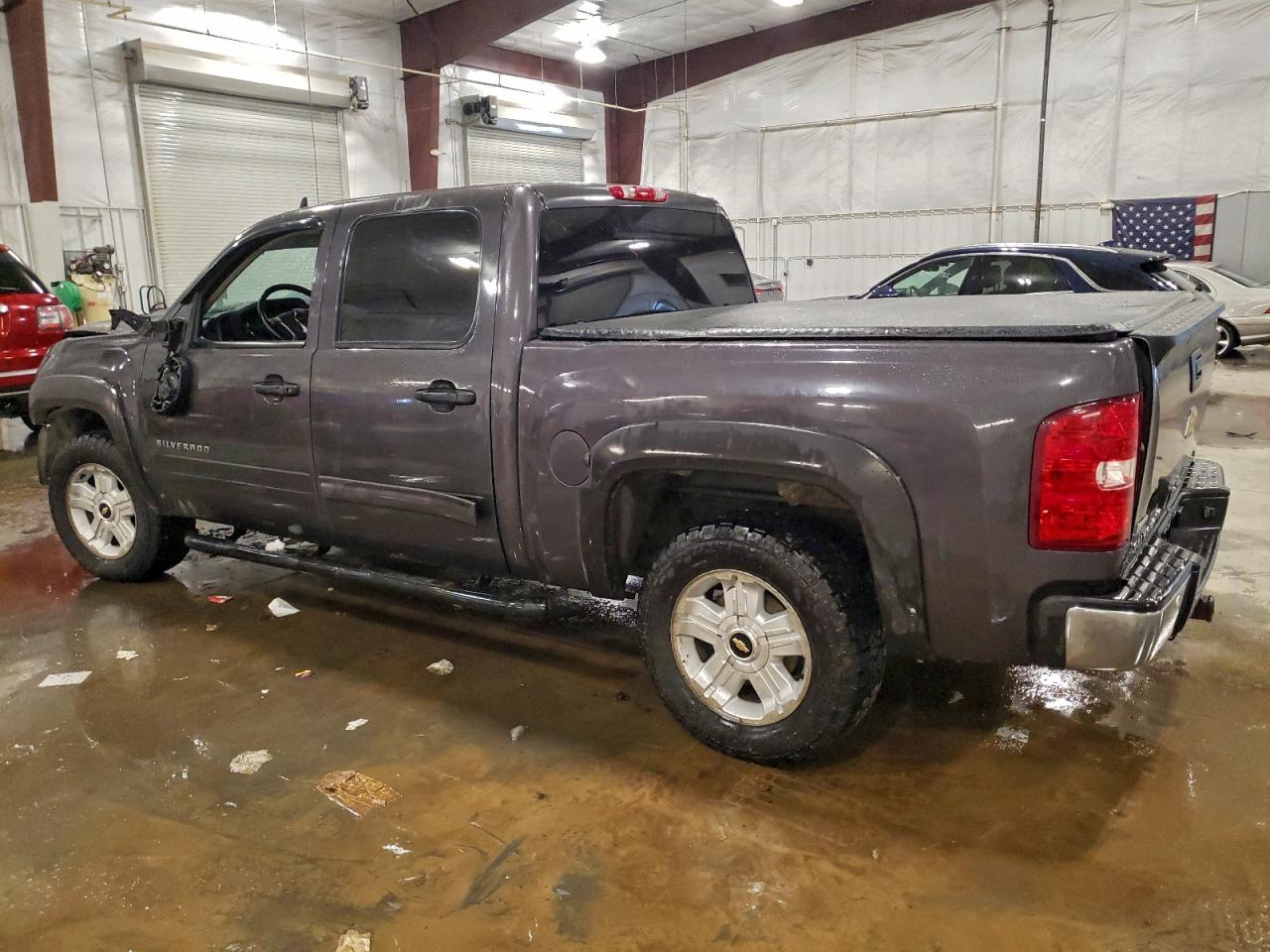 2010 CHEVROLET SILVERADO K1500 LT photo 2