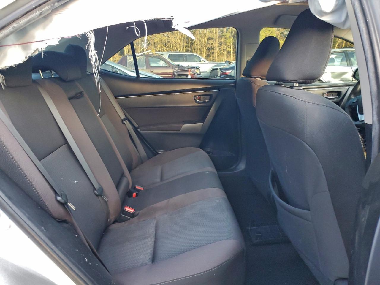 2019 TOYOTA COROLLA LE photo 10
