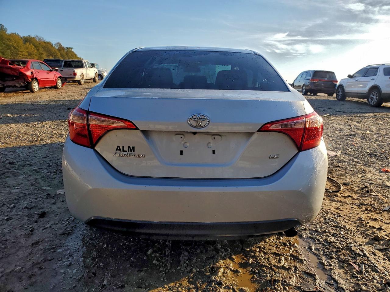 2019 TOYOTA COROLLA LE photo 6