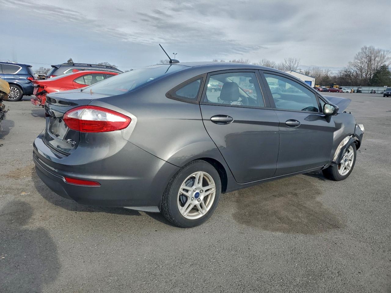 2018 FORD FIESTA SE photo 3
