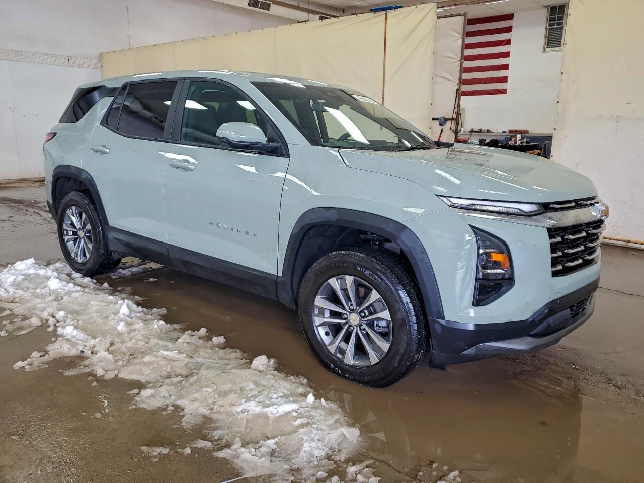 2026 CHEVROLET EQUINOX LT photo 4