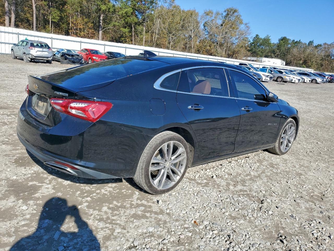 2020 CHEVROLET MALIBU PREMIER photo 3