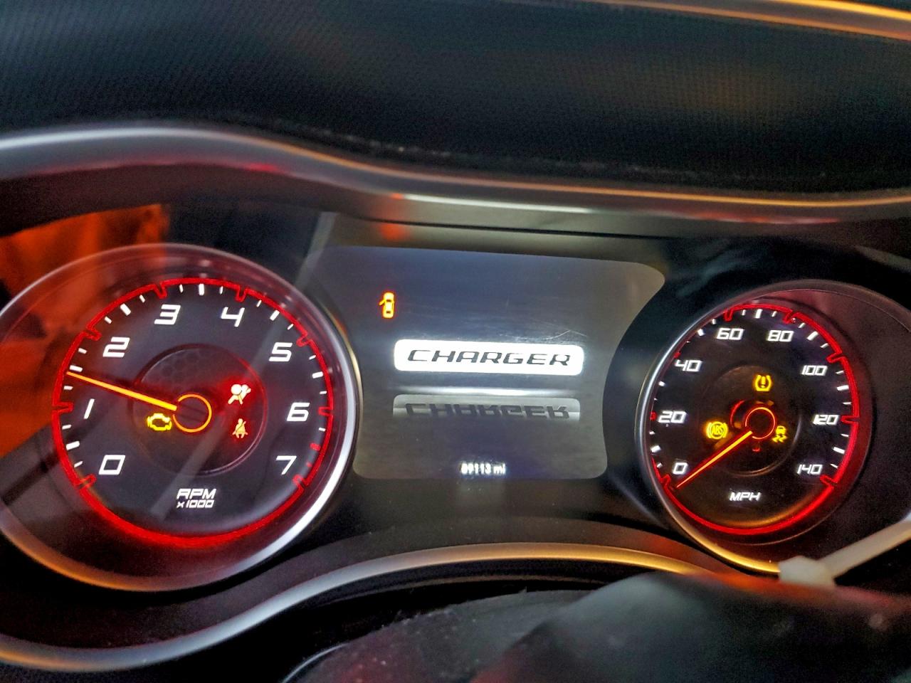 2017 DODGE CHARGER SXT photo 9