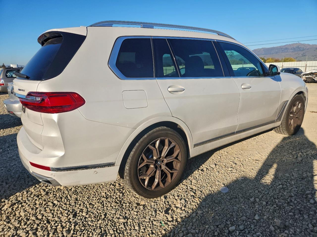 2021 BMW X7 XDRIVE40I photo 3